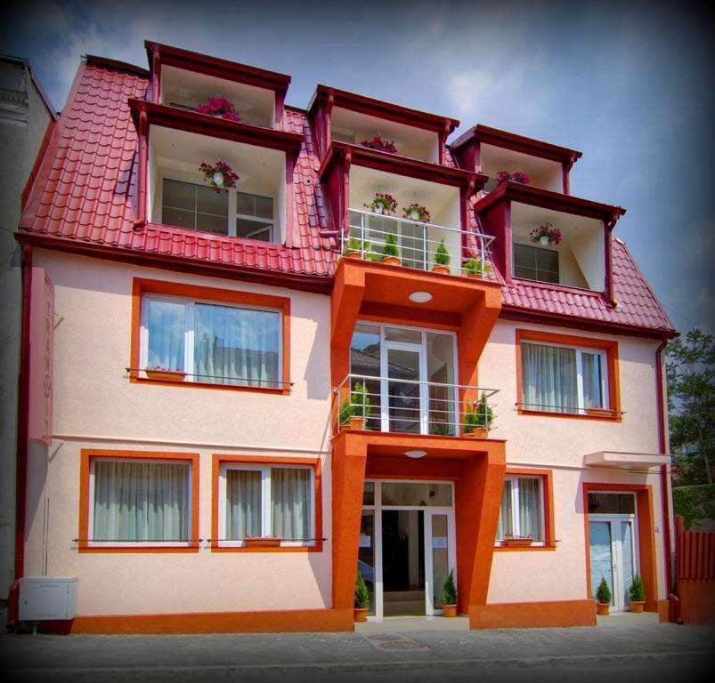 Hotel Tranzzit Бухарест Экстерьер фото